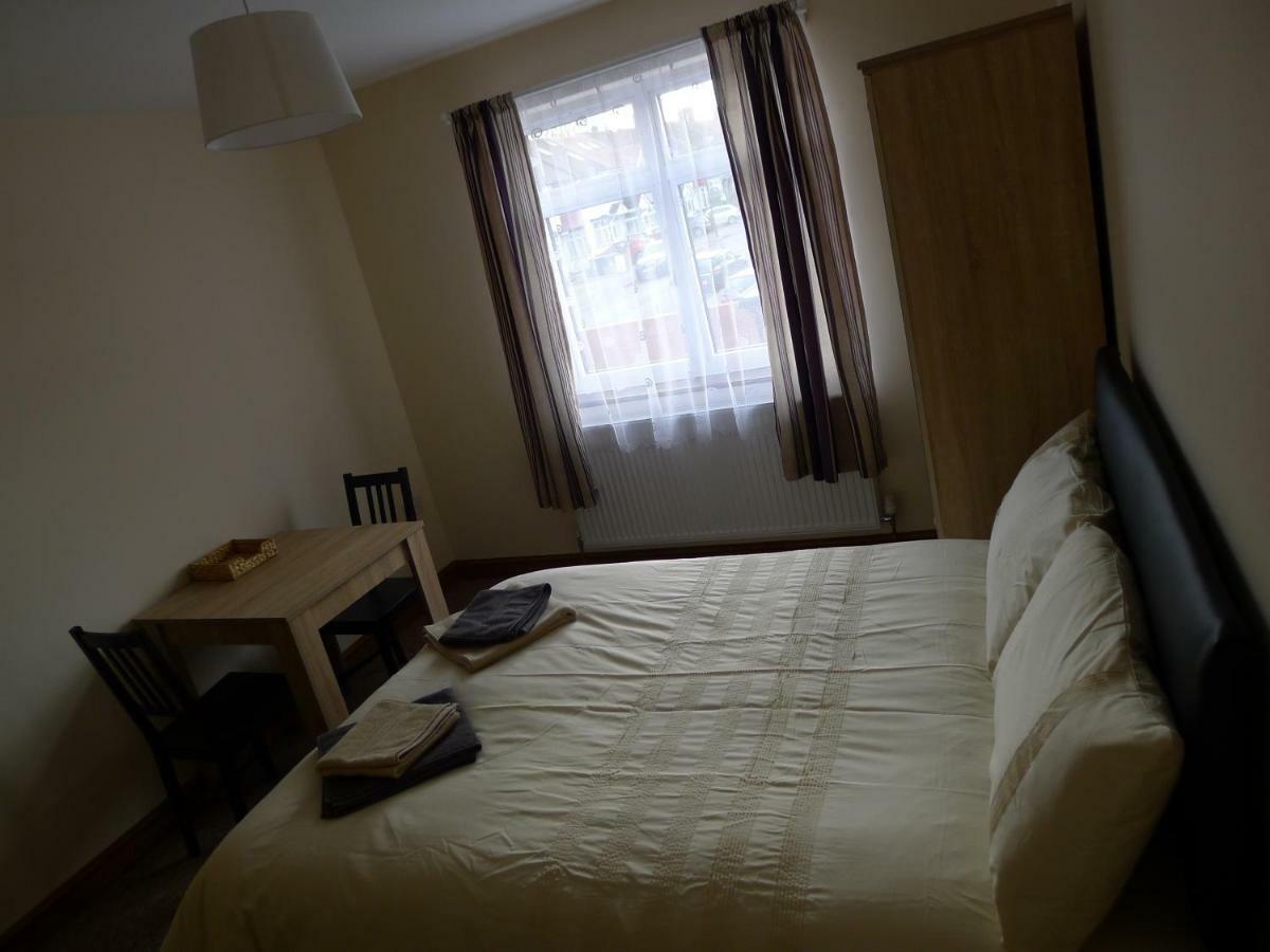 Wembley Homestay 런던 외부 사진